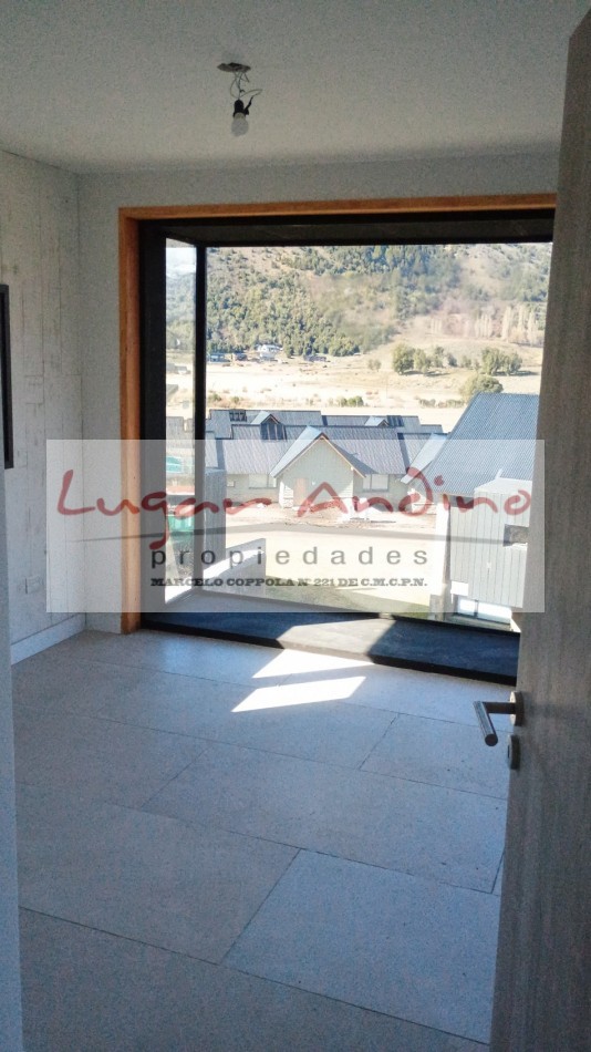 EXCELENTE PROPIEDAD EN ESTANCIA LOS ÑIRES! DEPTO. 3 DORM, 2 BAÑOS A ESTRENAR. IMPONENTES VISTAS!.